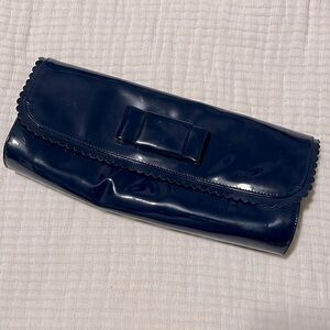 SEVILLE Navy Clutch w/ bow